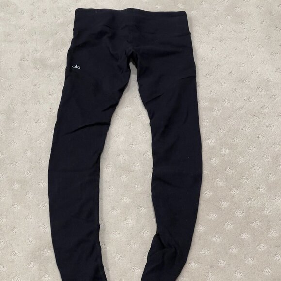 Alo Yoga 'Goddess' leggings in full black - Picture 2 of 6